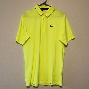 Mens Nike small Golf polo